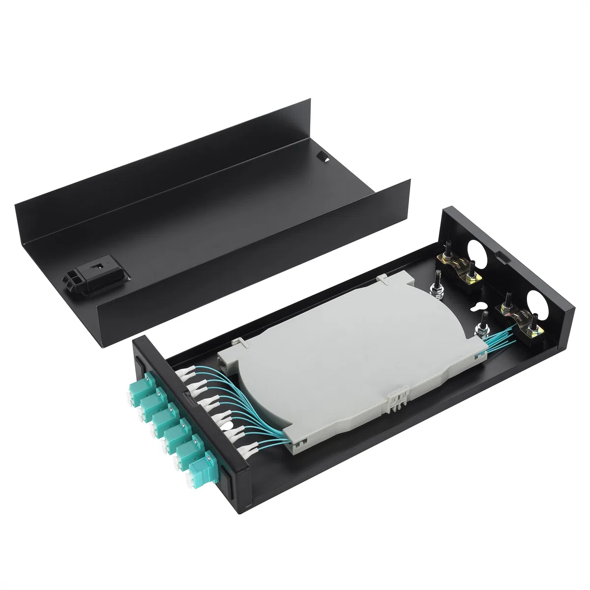 Terminazione in fibra ottica LC Duplex Box Cables 6 Port Wall Mount Fiber Enclosure with Spool (Includes a 1Meter 12 Strand LC Pigtail and 6 Port Panel (LC OM3)