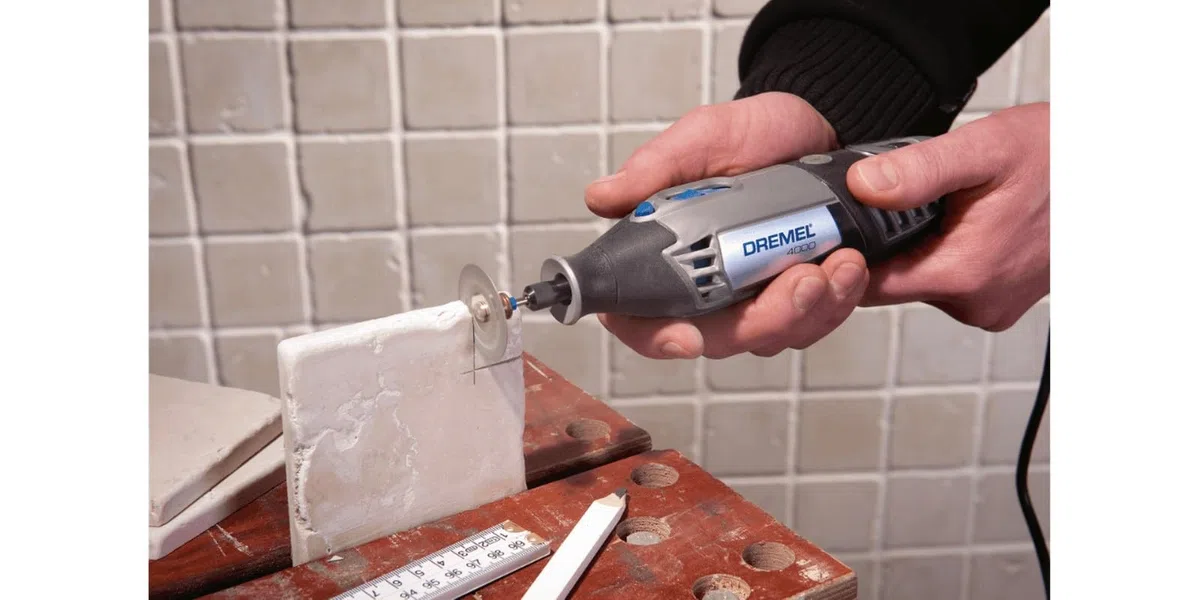 Dremel EZ545 - Ruota da taglio diamantata EZ Lock da 3,8 cm, accessorio per utensili rotanti, perfetto per il taglio di piastrelle e metalli