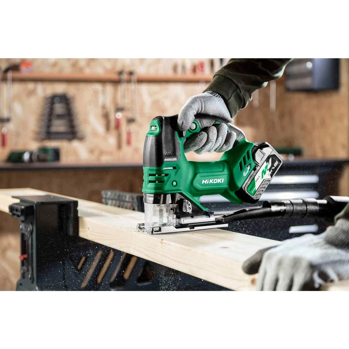 HIKOKI CJ36DAW2Z - Sierra de calar SIN BATERIAS NI CARGADOR 36V Li-Ion Multi Volt 800-3500 rpm 2,0 Kg con maletin apilable