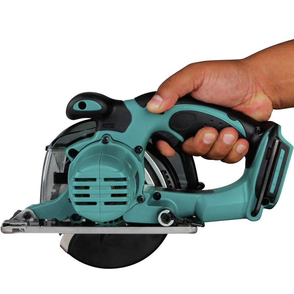 Makita XSC03Z 18V LXT Sega da taglio per metalli senza fili agli ioni di litio da 18 V, con freno elettrico e collettore di trucioli, solo strumento