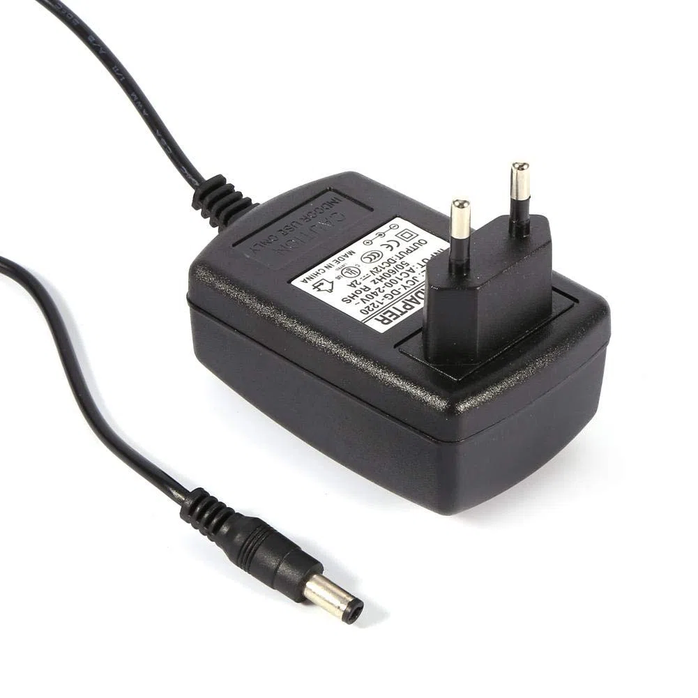 ASHATA Trasformatore Adattatore convertitore di Alimentazione CA da 100-240 V a CC 12V 3A per Striscia LED(UE)