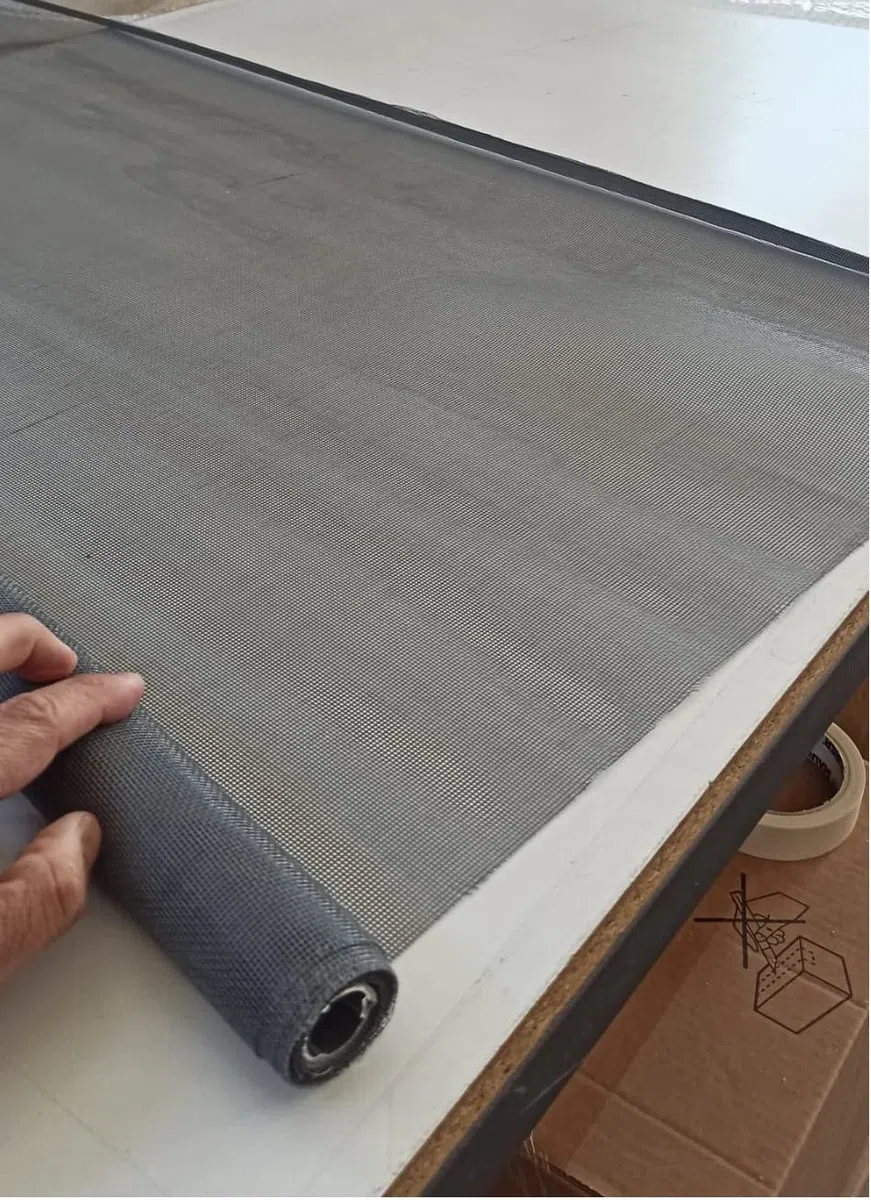 Rete Zanzariere Kit Ricambio Universale Riducibile con Taschetta e RULLO porte finestre Varie Misure (120 x 160 Verticale)