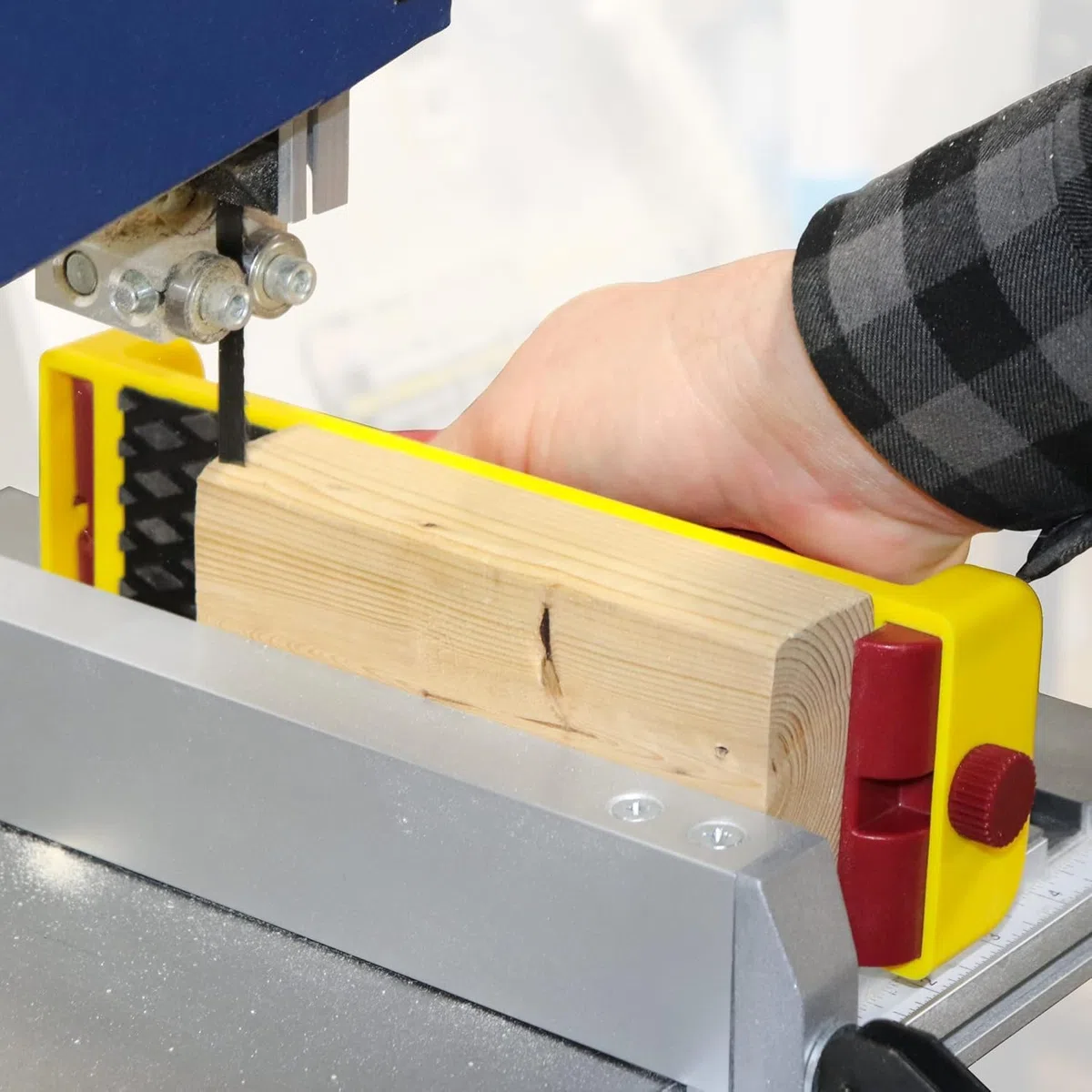 Milescraft GrabberPLUS 3405 - Blocco di spinta per seghe da tavolo, fresatrici, seghe a nastro e giunti, strumento di sicurezza per la lavorazione del legno