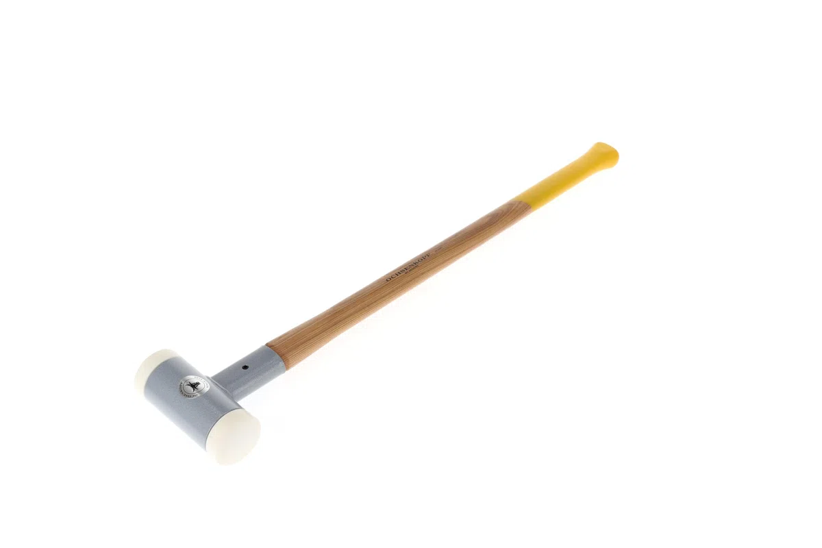 Martillo antirrebote para hincar cuñas