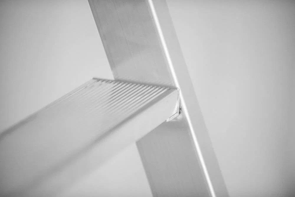 Scala in lega pesante modello Solida (Alluminio, 3 Gradini = 1,34 m)
