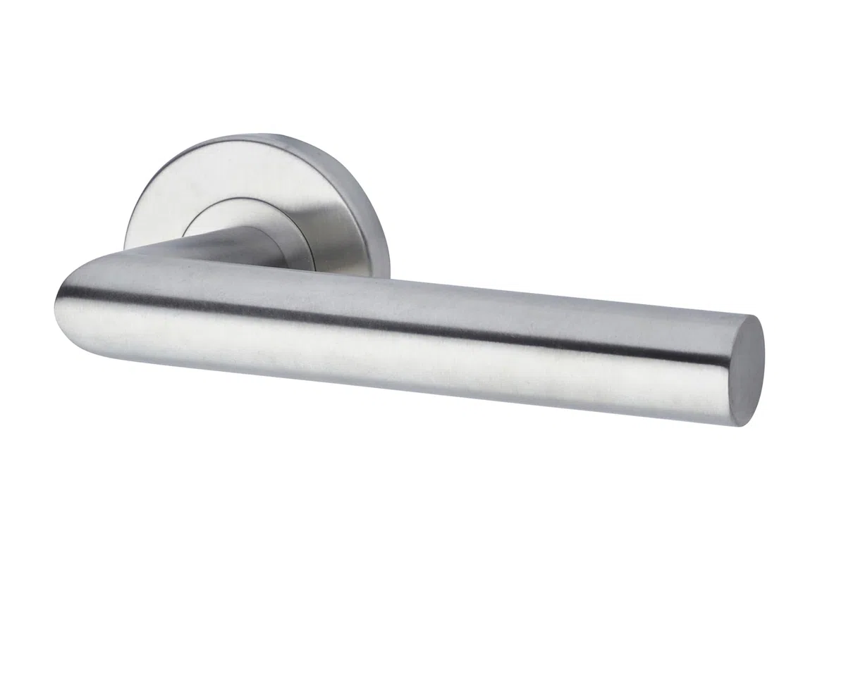 Yale Set di maniglie L 90 in acciaio inossidabile per porta con nottolino per chiusura privacy 35-S1L9-RRWC-88-3101, satinate, design moderno, adatto per porte interne ed esterne