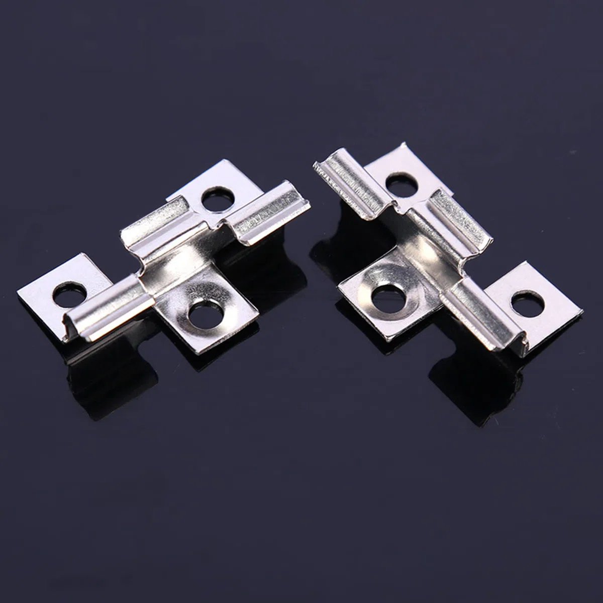 100 Pz In Acciaio Inox Composite Decking Clips Decking Nascosto Spacer Fastener Board Clip w / 100x Auto-Tapping Viti Set 10mm
