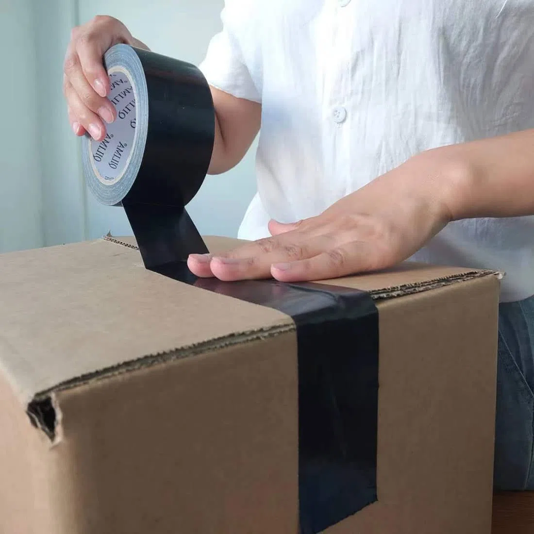 QILIMA 5 Rotoli Nero Nastro Adesivo Americano Impermeabile Duct Tape extra forte Nastro in Tessuto per riparazioni o decorazioni, scarichi e condotti 48mm x 27m