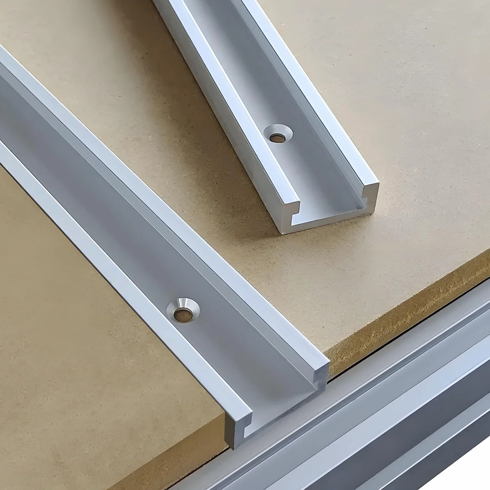 DBREAKS 4 Pezzi T-Track, 400 mm T-Slot Track in Lega di Alluminio, Binario a T, Binari con Scanalatura, T-Track con 12 Viti Autofilettanti per la Lavorazione del Legno(30mm)