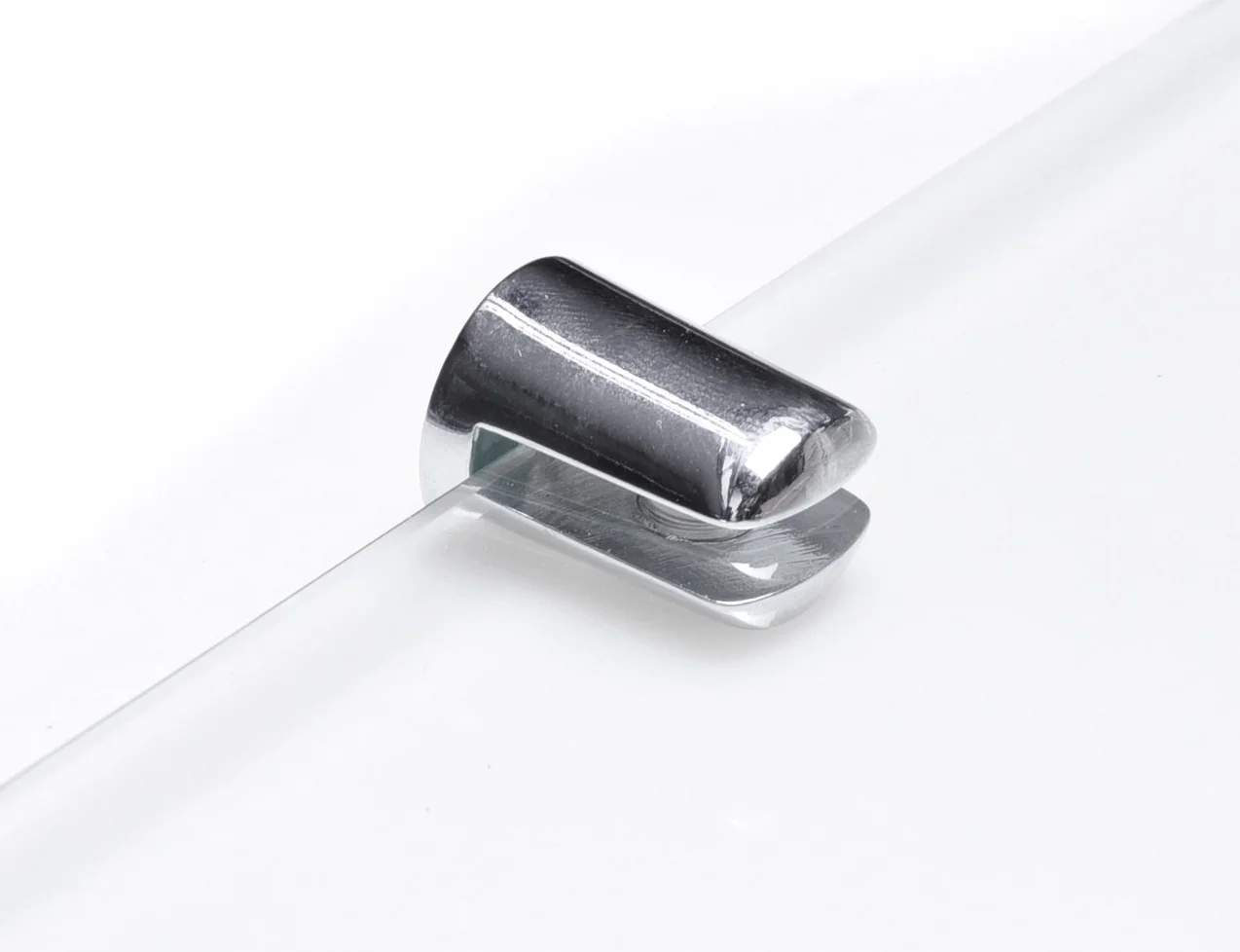 Mensola di vetro, spessa 6 mm, vetro temperato, supporto con finitura cromata, 400 x 100 mm.