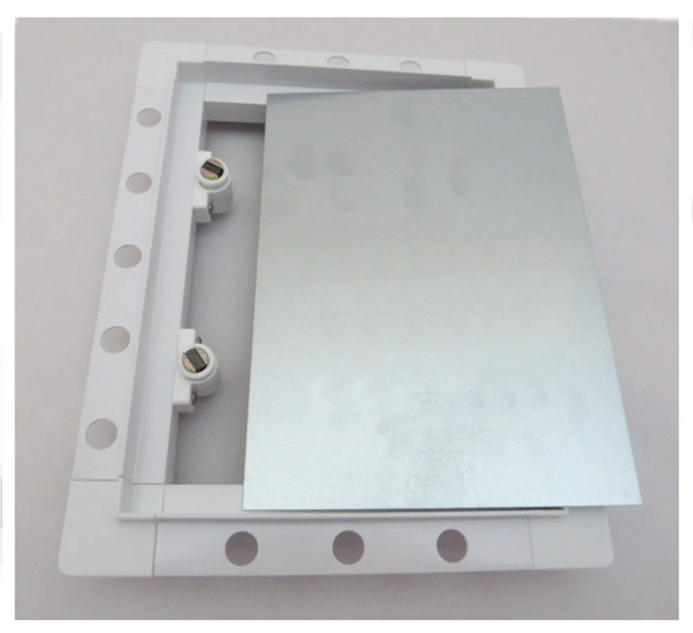 Porta per botola d’ispezione, piastrellabile magneticamente. 400 x 200 mm.