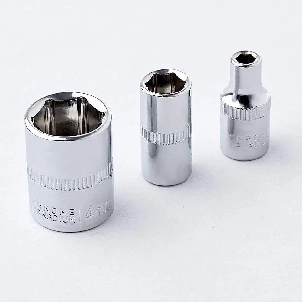 46 Pezzi Set di Chiavi a Bussola con Cricchetto 1/4" Cromo Vanadio Cr-V per auto fai da te Punte PH e PZ