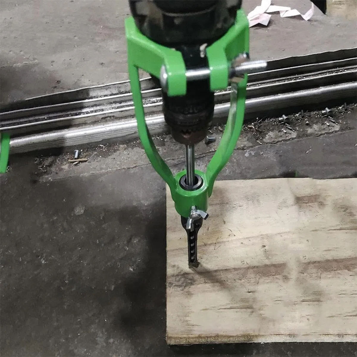 Attacco Per Mortasa Per Trapano A Colonna - Adattatore Per Punta Da Trapano Per Foro Quadrato, Staffa Di Fissaggio Per Macchina Per Mortasa Per La Lavorazione Del Legno Facile Da Installare O Smontare