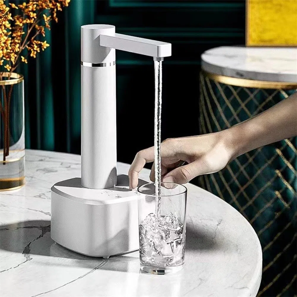 Distributore d'acqua automatico intelligente con controllo del volume dell'acqua a 3 marce, pompa elettrica USB, design desktop caldo e freddo, materiale ABS con supporto, per casa