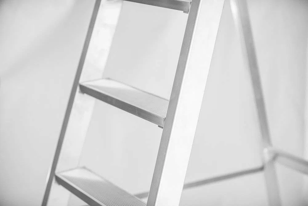 Scala in lega pesante modello Solida (Alluminio, 3 Gradini = 1,34 m)