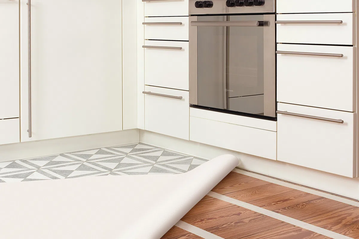 Tesa Biadesivo per Pavimenti Rimozione senza Residui - Nastro Biadesivo per Moquette, Pavimenti in Pvc - Nastro per Fissaggio Rinforzato in Tessuto, 10 m x 50 mm