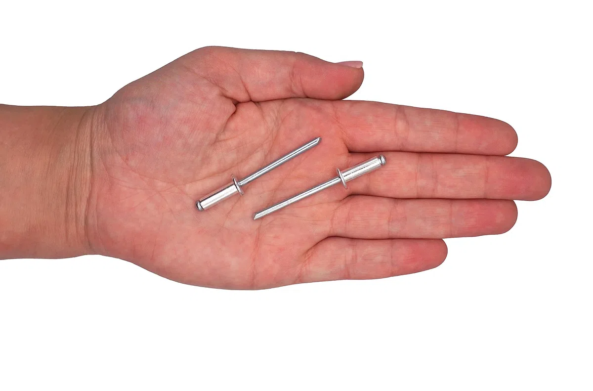 Confezione da 250 rivetti ciechi 4,8 x 14 mm, testa a cupola tipo aperto, DIN 7337, rivetti in alluminio e mandrino in acciaio, rivetti pop (250, 4,8 x 14 mm)