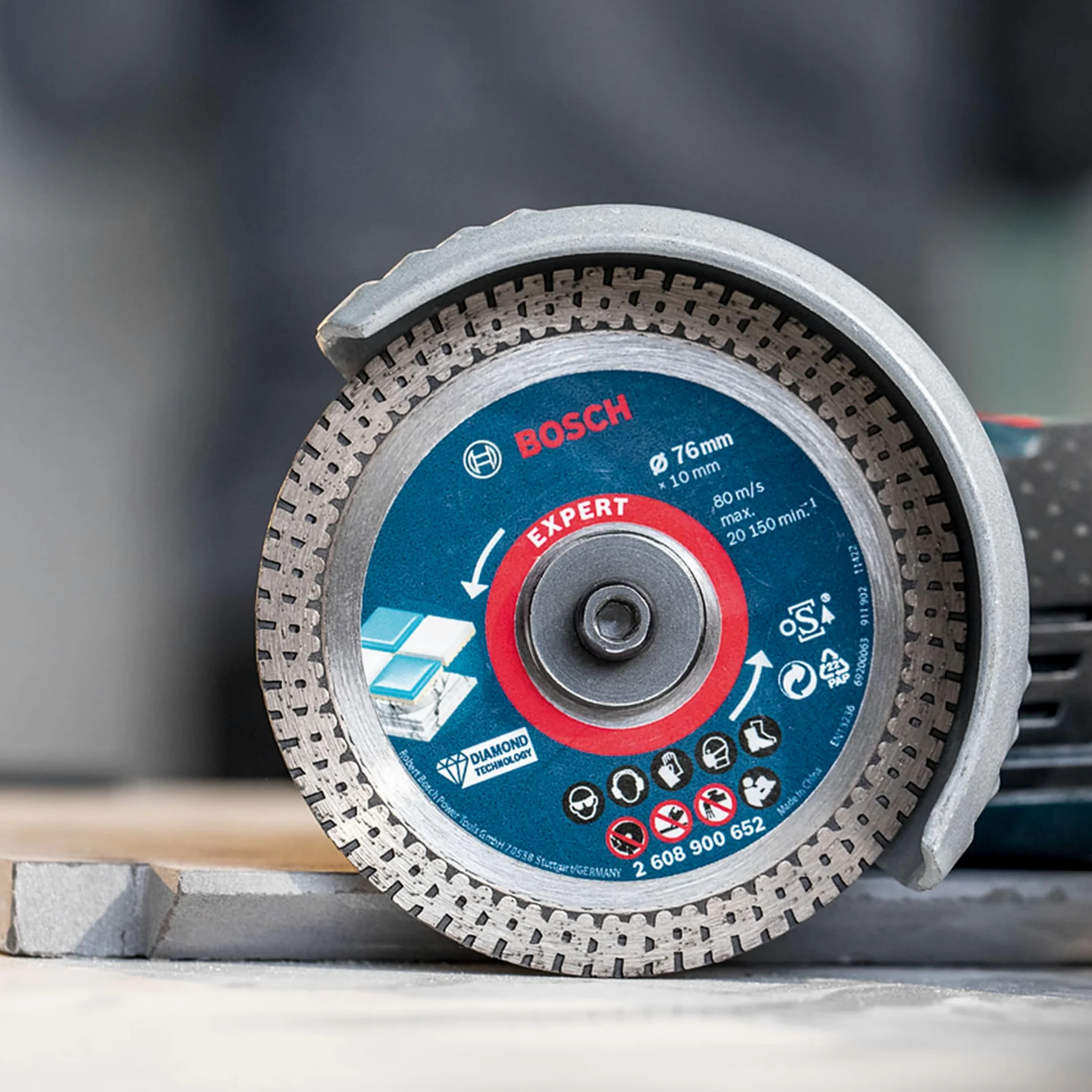 Bosch 1x Disco diamantato EXPERT Hard Ceramic mini, foro 10 mm (per Piastrelle dure, Pietra dura, Ø 76 mm, Professional Accessorio Minismerigliatrice angolare)