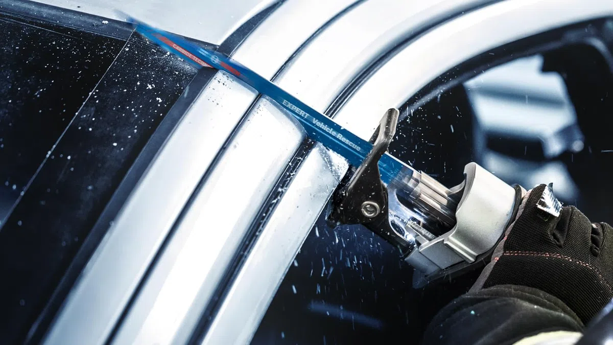 Bosch Professional 1x Lame per Seghe Universali Expert `Vehicle Rescue` S 1157 CHM per Vetro, Acciaio Resistente, Lunghezza 225 mm, Accessorio Sega Universale