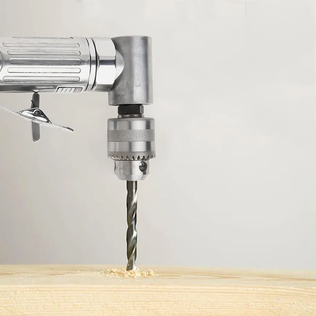 Smerigliatrice pneumatica dell'aria del gomito da 90 gradi con velocità 15000rpm e vibrazione bassa adatta ad uso esteso