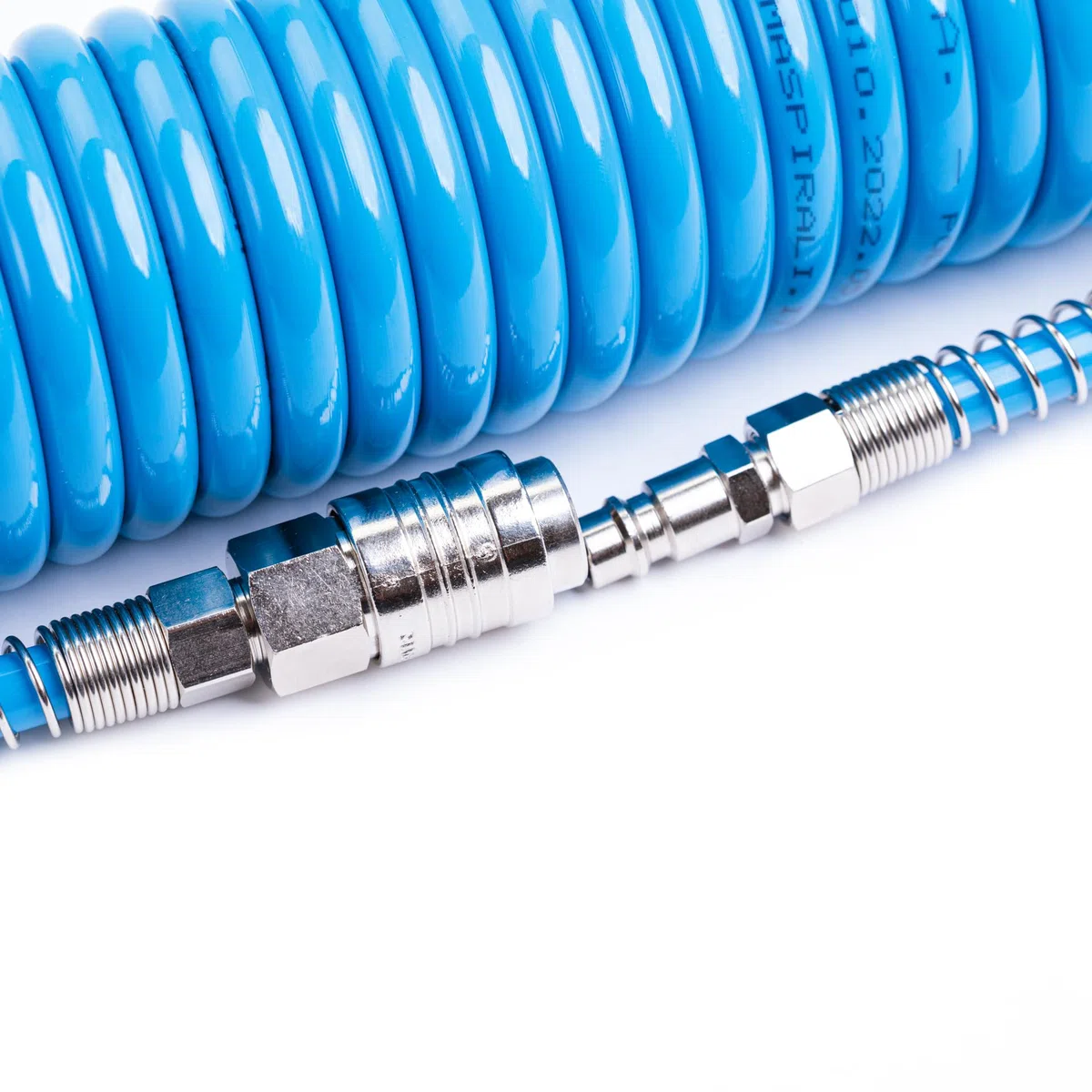 Tubo a spirale per aria compressa in PU poliuretano Ø 6,5 x 10 mm lunghezza 7,5 mt completo di raccordi ad attacco rapido universale. 100% Made in Italy