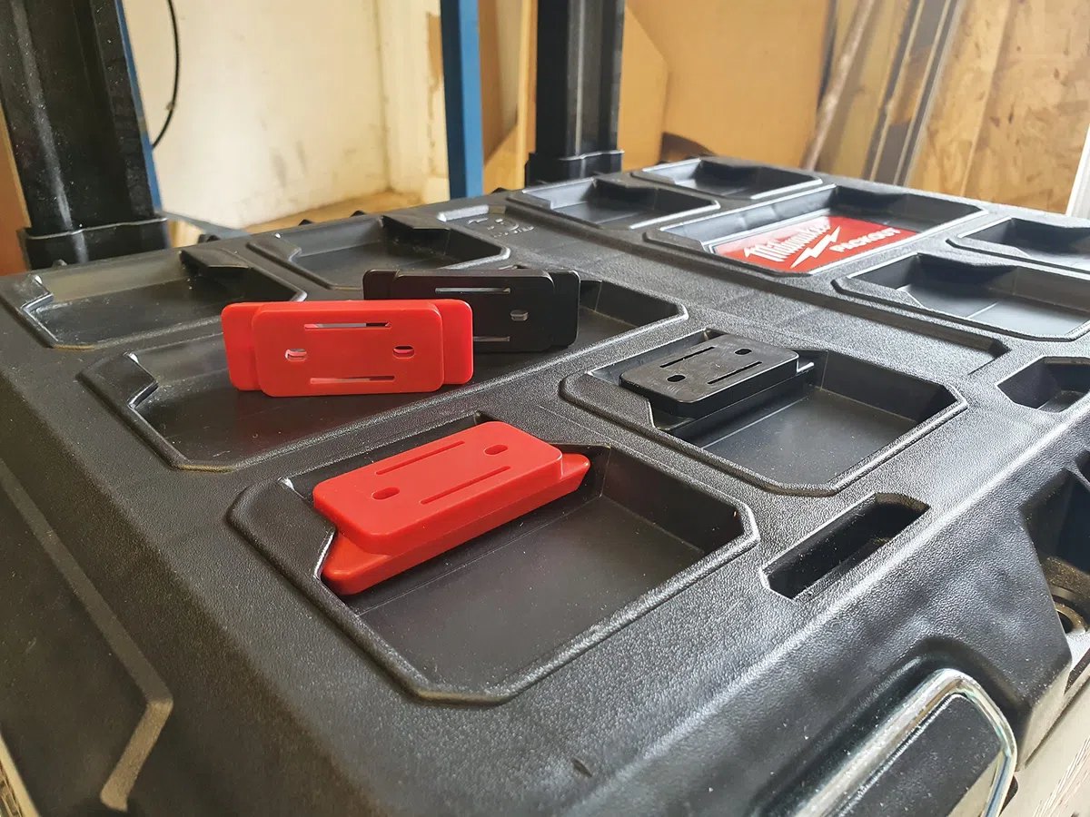 StealthMounts Packout Feet | Piedini di montaggio per sistema Milwaukee Packout – Confezione da 8 (nero)