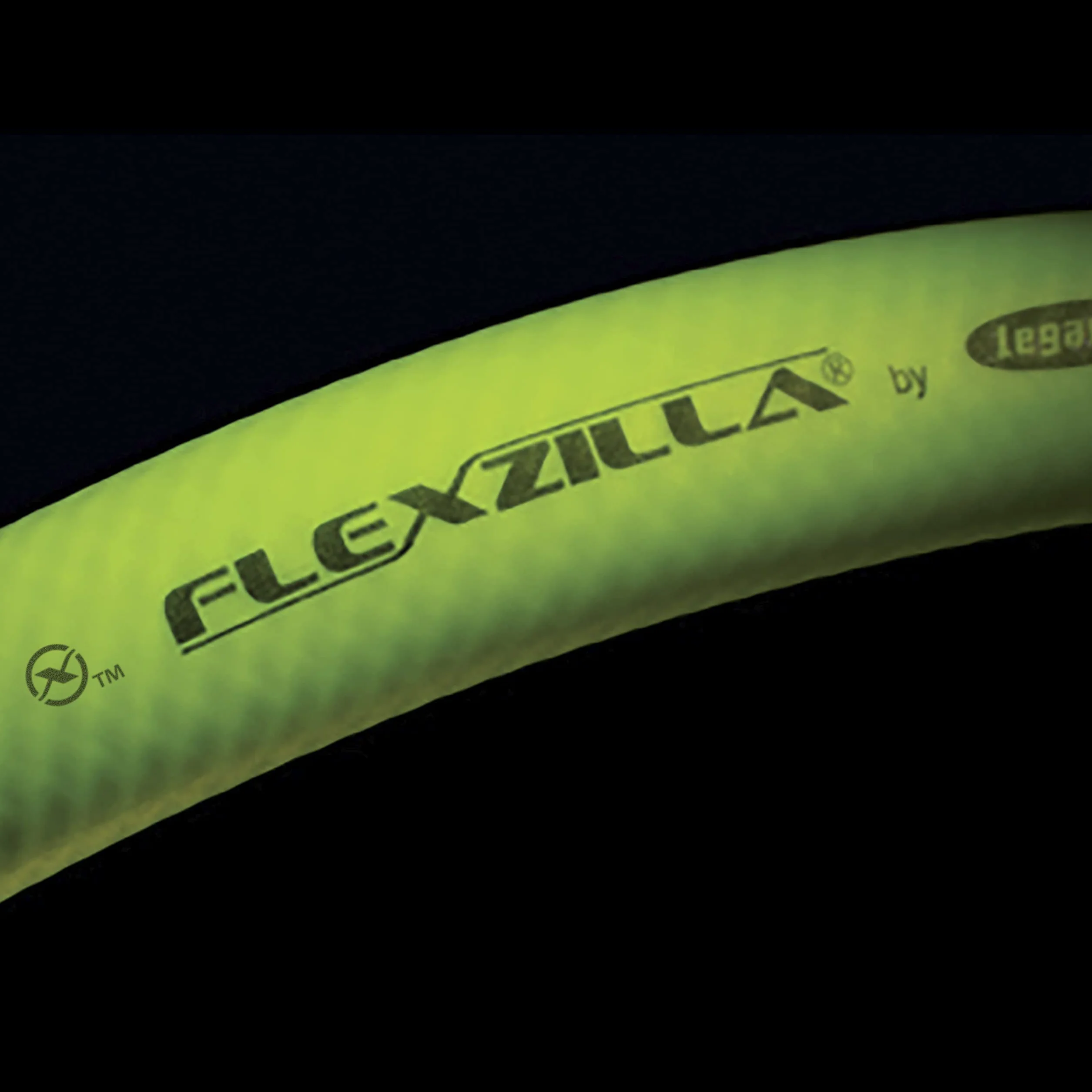 Flexzilla Swivel Whip tubo dell' aria, 1/2 pollici x 0,6 m. (3/8 in. Mnpt Swivel x 3/8 in. Mnpt ends), resistente, leggero, ibrido, Zillagreen – HFZ1202YW3S, HFZ1405YW2B