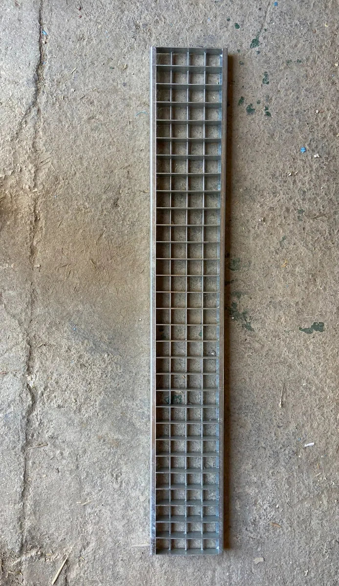 Griglia per canaletta (cm 100x15 carrabile)