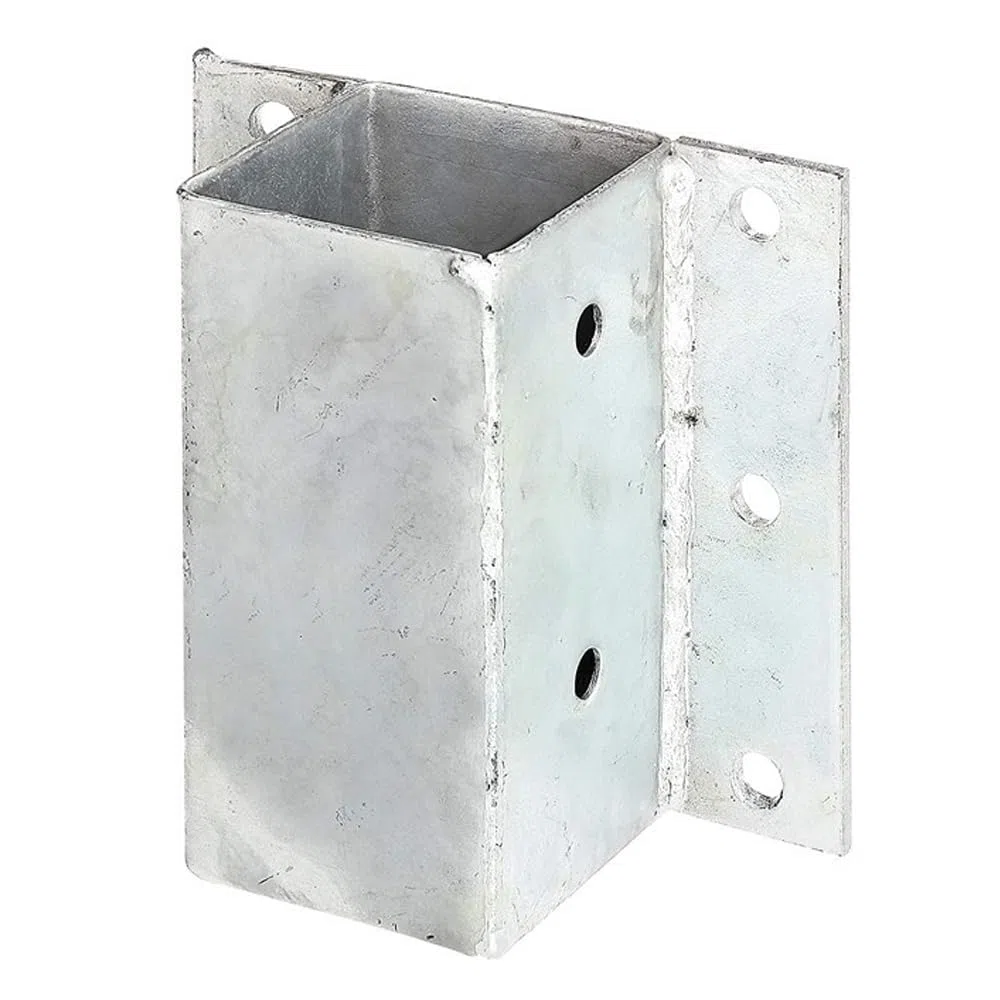 Suinga. Ancoraggio murale metallico quadrato 9 x 9 x 15 cm, ideale per il giardino.