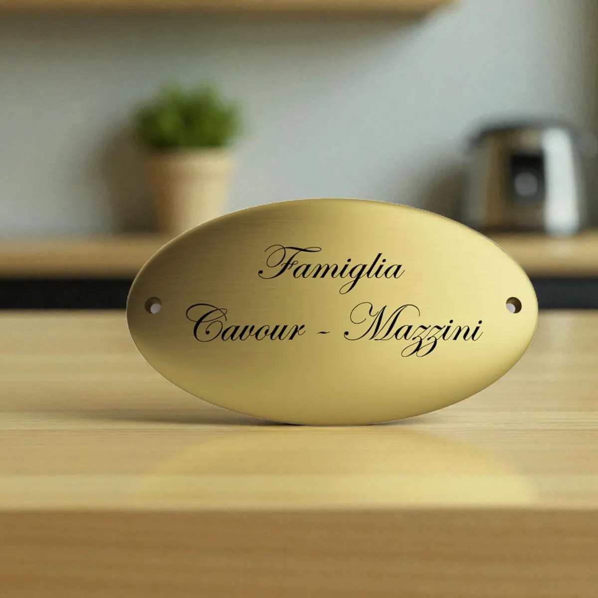 LenCon Incisioni Targa Ovale in Ottone Finitura Lucida 12x6 cm Personalizzata per Porta Ingresso Casa e Ufficio | Ideale per Numeri Civici, Nomi, Studio Professionale