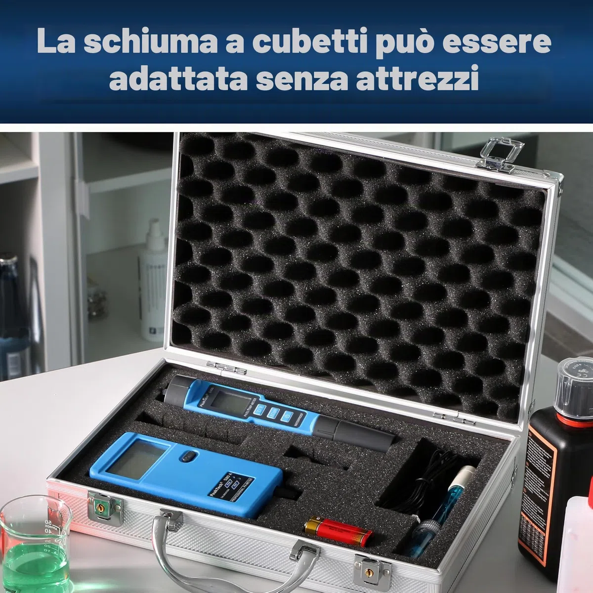 Peaktech 7255 - Custodia Universale per Strumenti di Misura, Custodia in Alluminio Resistente, Vano Porta Attrezzi, Imbottitura in Schiuma, con Lucchetto, Antipolvere, M - 295 x 195 x 70 mm