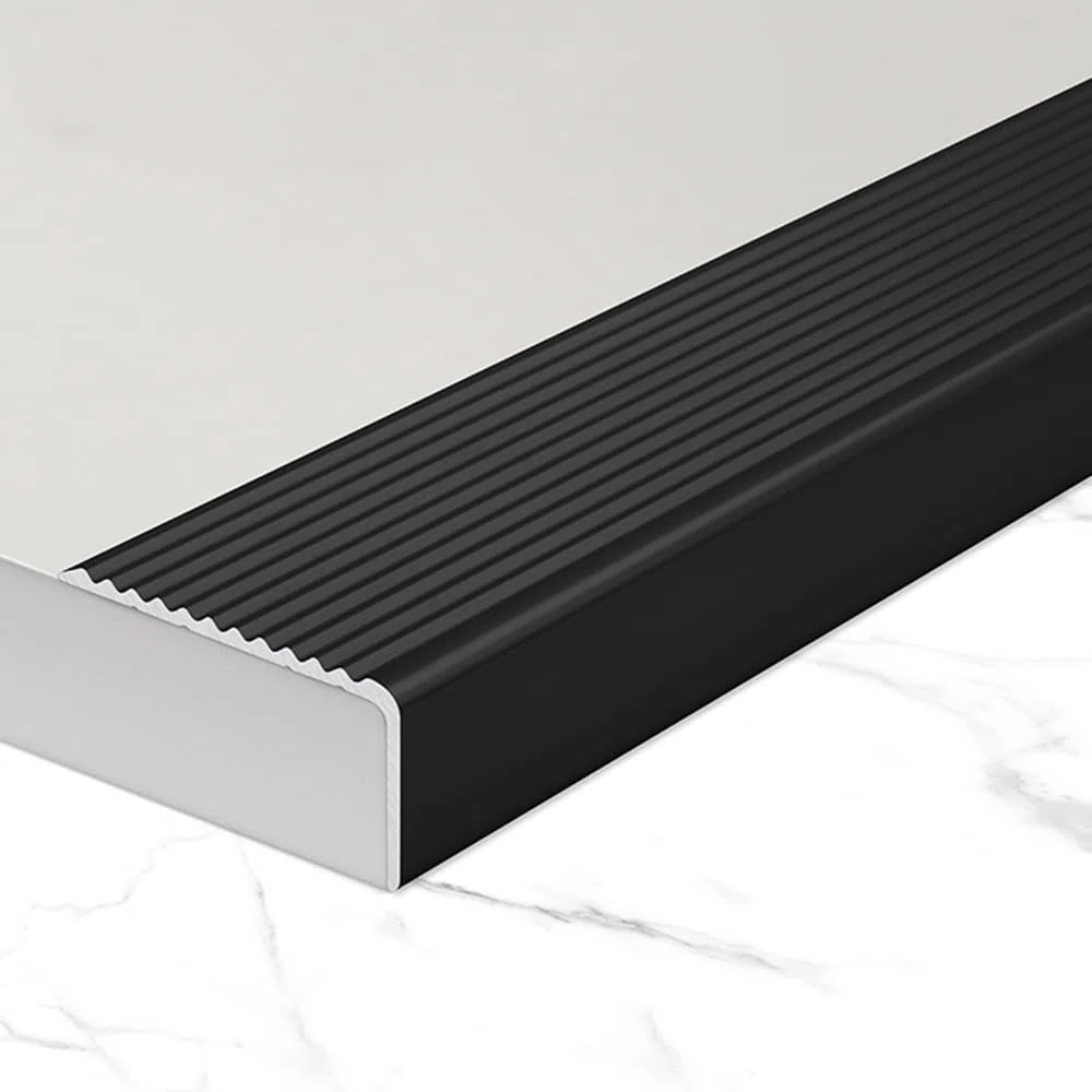 Profilo per Scale 50cm 90cm 120cm Profilo Angolare Profilo per Gradini in Alluminio Strisce in Metallo Antiscivolo, Larghezza 5cm Paraspigolo A Forma di L(Black,L 40in/100CM)