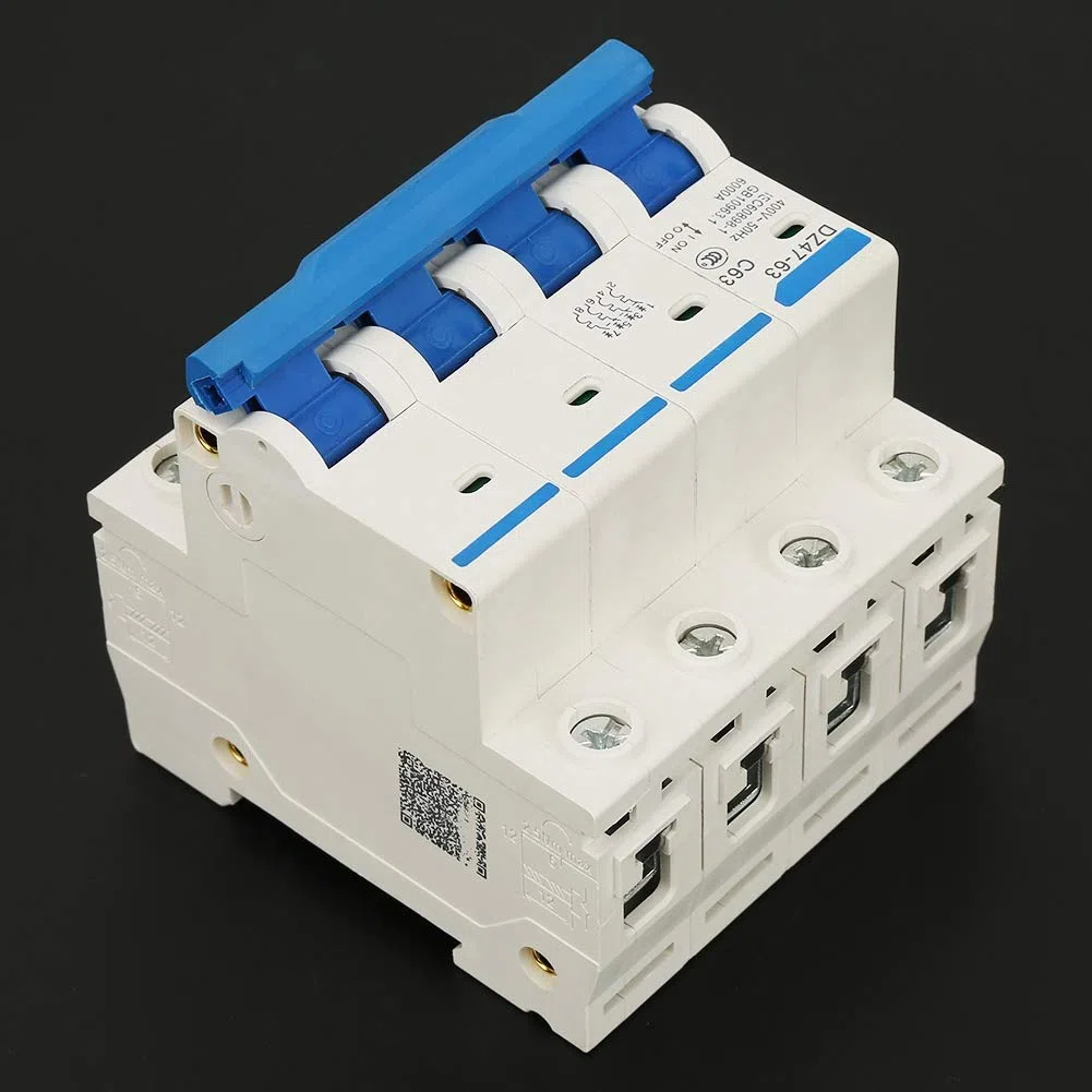 Interruttore Automatico Aria 4P 400V 63A Protezione dalle Perdite Interruttore Miniaturizzato 6KA DZ47-63