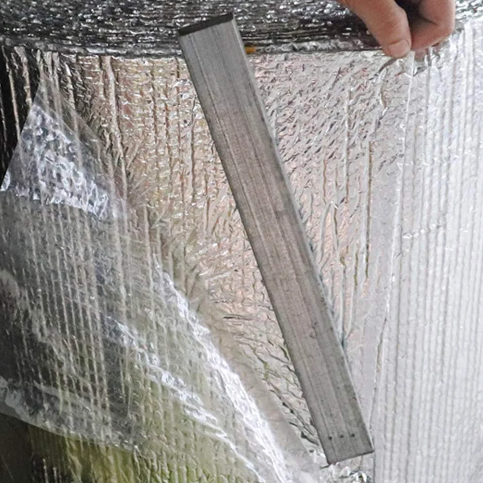 DIWAL Rotolo di Isolante Termico Riflettente Autoadesiva Rotolo di Isolamento A Doppia Bolla Isolante Rotolo Isolamento Pannello Termoriflettente per Termosifoni Tetto Attico Porta (Size : 1mx3m)