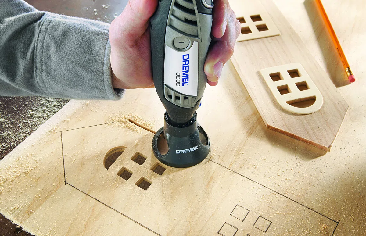 Dremel 565 Kit di taglio multiuso, set di accessori con 1 guida di taglio e 3 punte da taglio per tagli di precisione