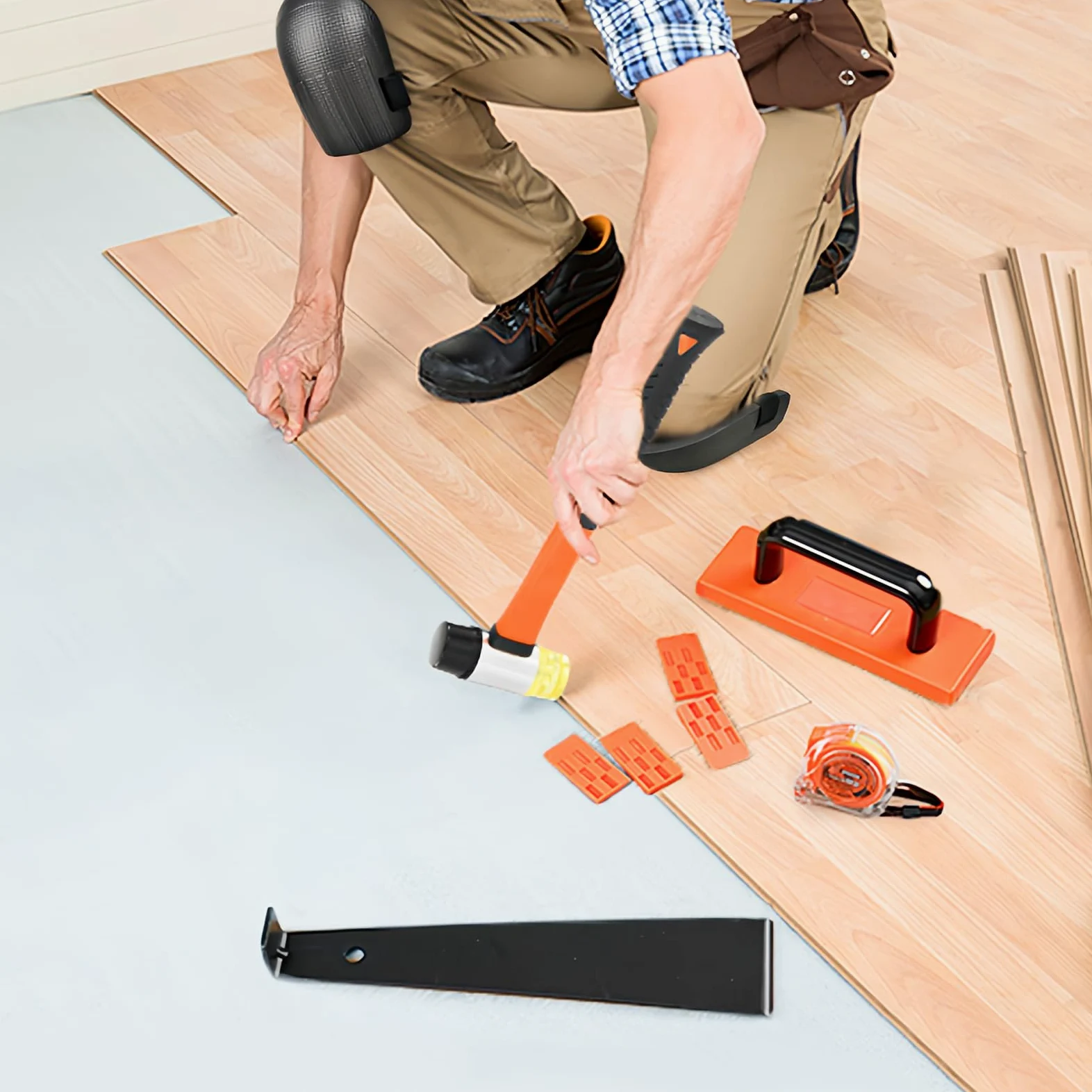 Laminato Pavimento Incastro, 43 Pezzi Kit Montaggio Laminato, 198 mm Accessori per la Posa di Pavimenti, 1 Blocco di Battuta, 1 Barra di Trazione, 40 Distanziatori, 1 Martello a Doppia Testa