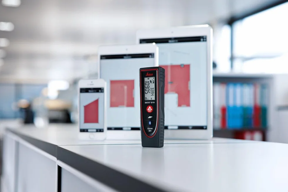 Leica DISTO D110 – compatto metro laser dotato di Bluetooth (associazione tramite app) per la misura di distanze e superfici (utilizzabile negli ambienti interni con una portata di 60 m)